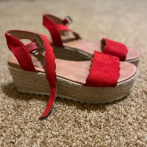 AMS Emma-23 Red Suede Platform Wedge Sandal size 9